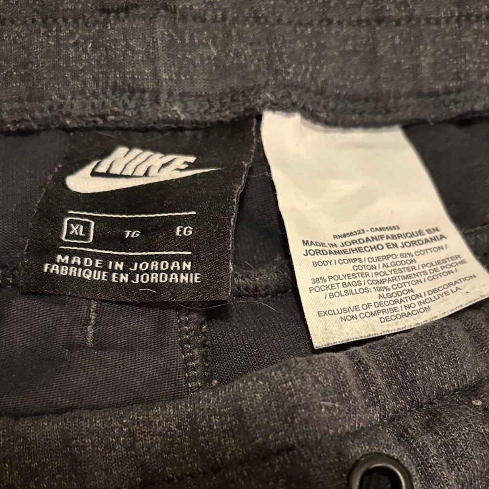 Nike Men's Black Jogger Pants with pockets - size XL - Picture 8 of 9